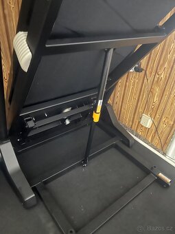 Běžecký pás Gara trinfit T400i se zárukou - 8