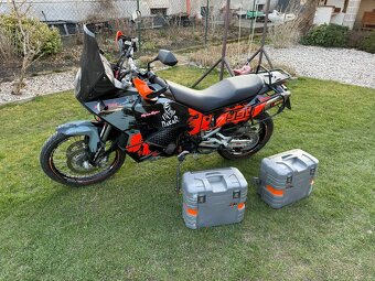 KTM 990 Adventure / S - 8