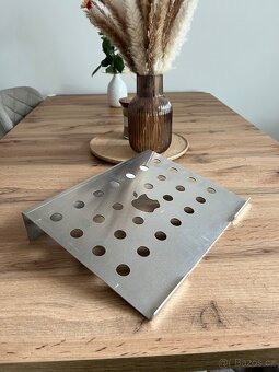 Stojan na MacBook - 8