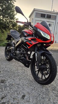 Aprilia tuono 125 - 8