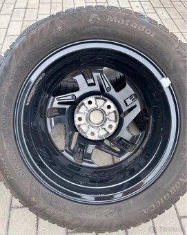 Hyundai i30 - 16" alu +zimní 205/55 R16 Matador 8mm - 8