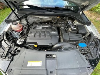 AUDI Q3 S line 2.0TDi 135kW QUATTRO PANORAMA - 8