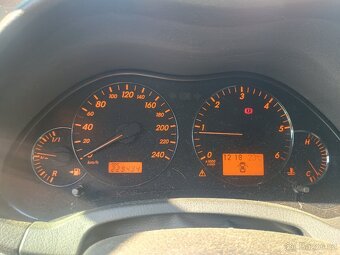 Toyota Avensis 130 kw - 8