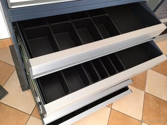 Würth Regále do úžitkových vozidiel Trafic T6 Custom - 8