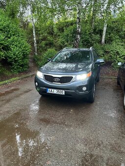 Kia Sorento - 8