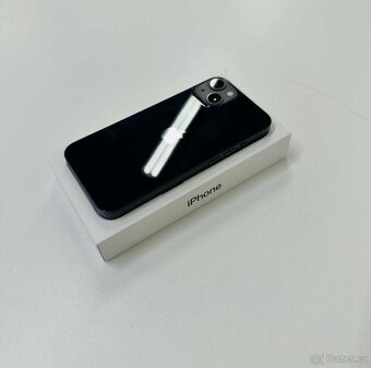 Apple iPhone 13 128GB modrý - 8