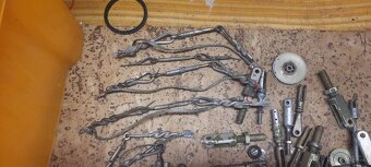 Letecky spojovací material - 8