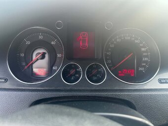 VW Passat B6 - 8