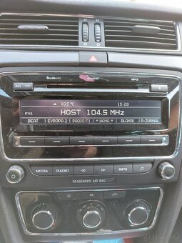 Prodám Škoda superb combi 1.6TDI 77kw - 8