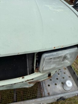 Prodám náhradní díly Škoda 120L - 8