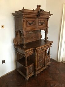 Starožitná jídelna - 8