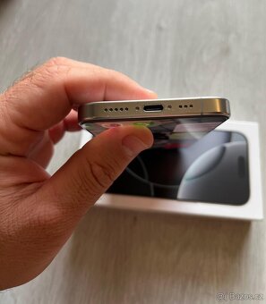 iPhone 16 Pro 512 GB - 8