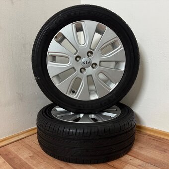 KIA RIO/STONIC 4x100 R16 ET43+LETNÍ 195/55R16 6mm - 8