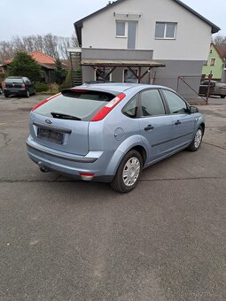 Ford Focus 1.4 benzín 59kW - 8