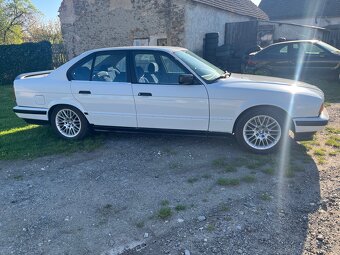 BMW E34 530i V8 manuál+samosvor nová STK - 8