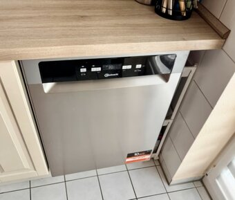 Kuchyňská linka IKEA včetně spotřebičů, 4280 - 8