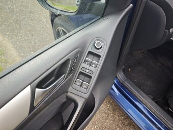 Volkswagen golf 6 2.0 TDI 103 kw 2009. Vada převodovky DSG 6 - 8