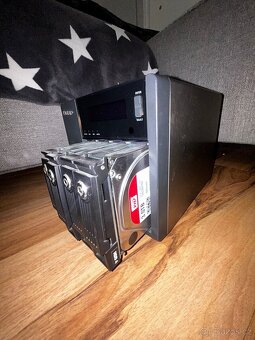 Qnap TS-469 Pro - 8