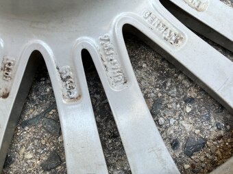 Originál hliníková kola 17" na Mercedes-Benz - 235/45/17 - 8
