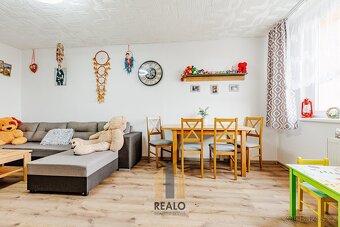 Prodej byty 3+1, 74 m2 - Třešť, ev.č. 00802 - 8