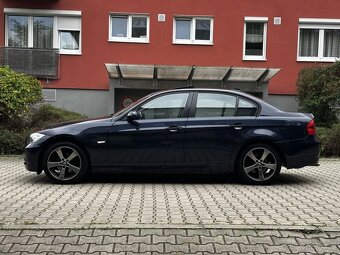 BMW 320i E90 110kW Sedan Aut. klima Šíbr 6st. Manuál Navi - 8
