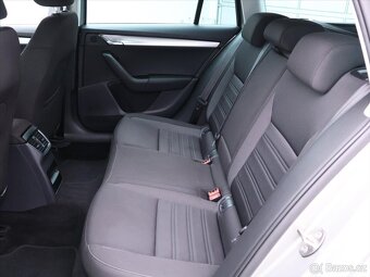 Škoda Octavia 1,6 TDI 85kW DSG Navi Klima (2018) - 8