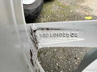 Prodám letní ALU sadu kol na GOLF- 5,6,7 205 55 R16 - 8