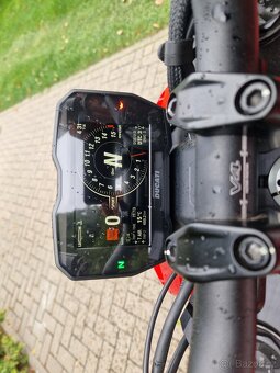 DUCATI STREETFIGHTER V4 - 8