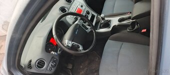 Ford mondeo 2.0tdci 96kw - 8