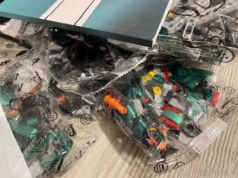 NOVÉ Aston Martin AMR25 F1 - 1912ks kostek - 8