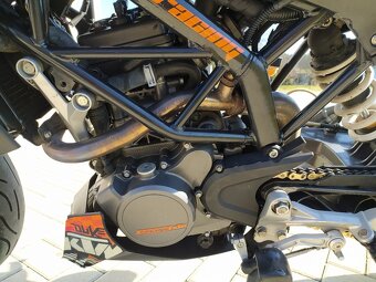 KTM Duke 125 - 8