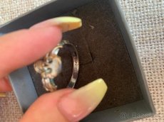 Prsten s ÚMRLČÍ lebkou s věnováním - 8