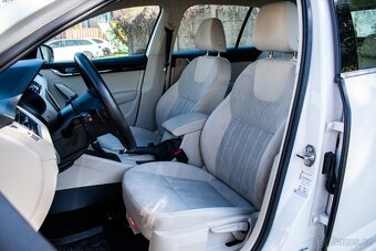 Škoda Octavia Combi 2.0 TDI 184k Style DSG 4x4 EU6 - 8