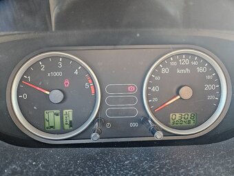 Ford Fiesta 1.4 TDCi (2004) - 8