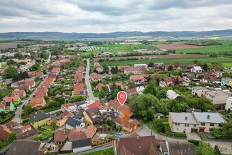 Řadový rodinný dům 5+1 k rekonstrukci, ulice Šraňky, Velké O - 8