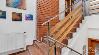 Velký rodinný dům 6 + 2, na pozemku 1.067 m2, Tuchoměřice, P - 8