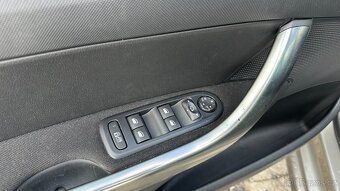 Peugeot 308 1.6i 88kW ČR,PDC,Klima - 8