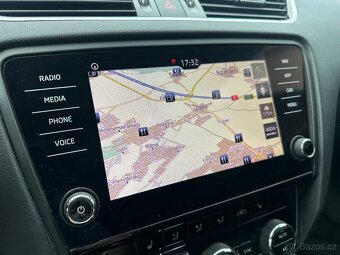 Škoda Octavia 2.0tdi dsg -Webasto/tažný/Led - 8