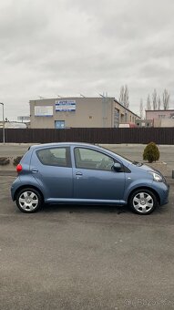 Toyota Aygo 1.0 50kW, rok 2009, klima, původ ČR - 8