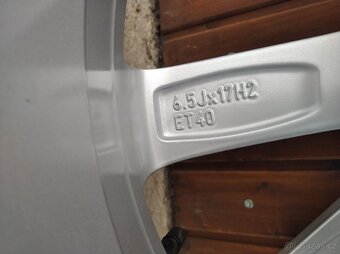 Prodám zimní sadu alu kol 17" na Škoda Scala - 8
