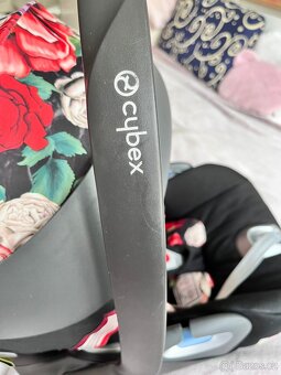 Autosedačka Cybex Cloud Z i-Size –  edice Spring Blossom - 8