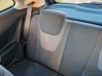 Ford Ka 1.3 benzin - Titanium - klimatizace - - 8