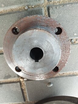 Hliníkové pogumované kolo - 8