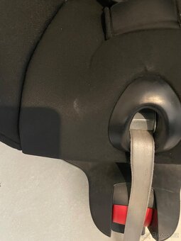 Autosedačka otočná Britax römer - 8
