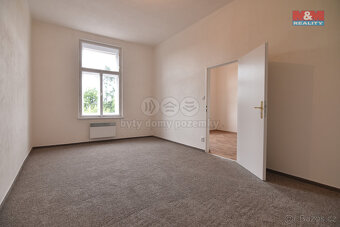Pronájem bytu 1+1, 39 m², Hradec Králové, ul. nám. 5. května - 8