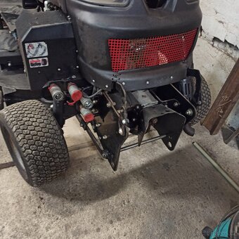 Zahradní traktor - 8