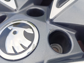 5x112 Škoda Enyaq 8Jx19 ET45 5LA601025A alu disky - 8
