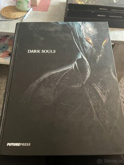 Sbírka From Software guide knih(návodů/artworku) - 8