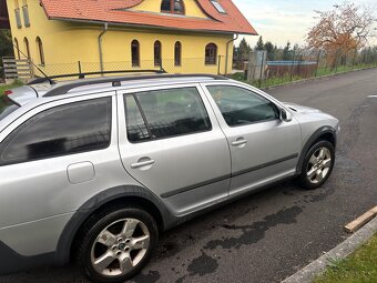 Škoda Octavia scout 2.0 tdi4x4 103kw - 8