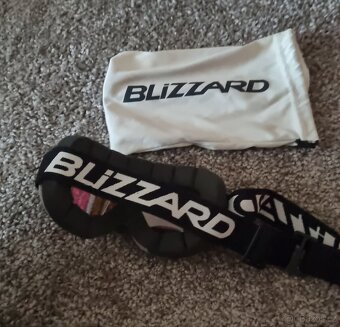 Dívčí lyžař.přilba Giro+lyž.brýle Blizz. - 8